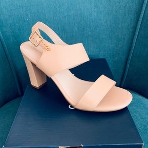 Cole Han Octavia Sandal | Size 8 ½ 💛